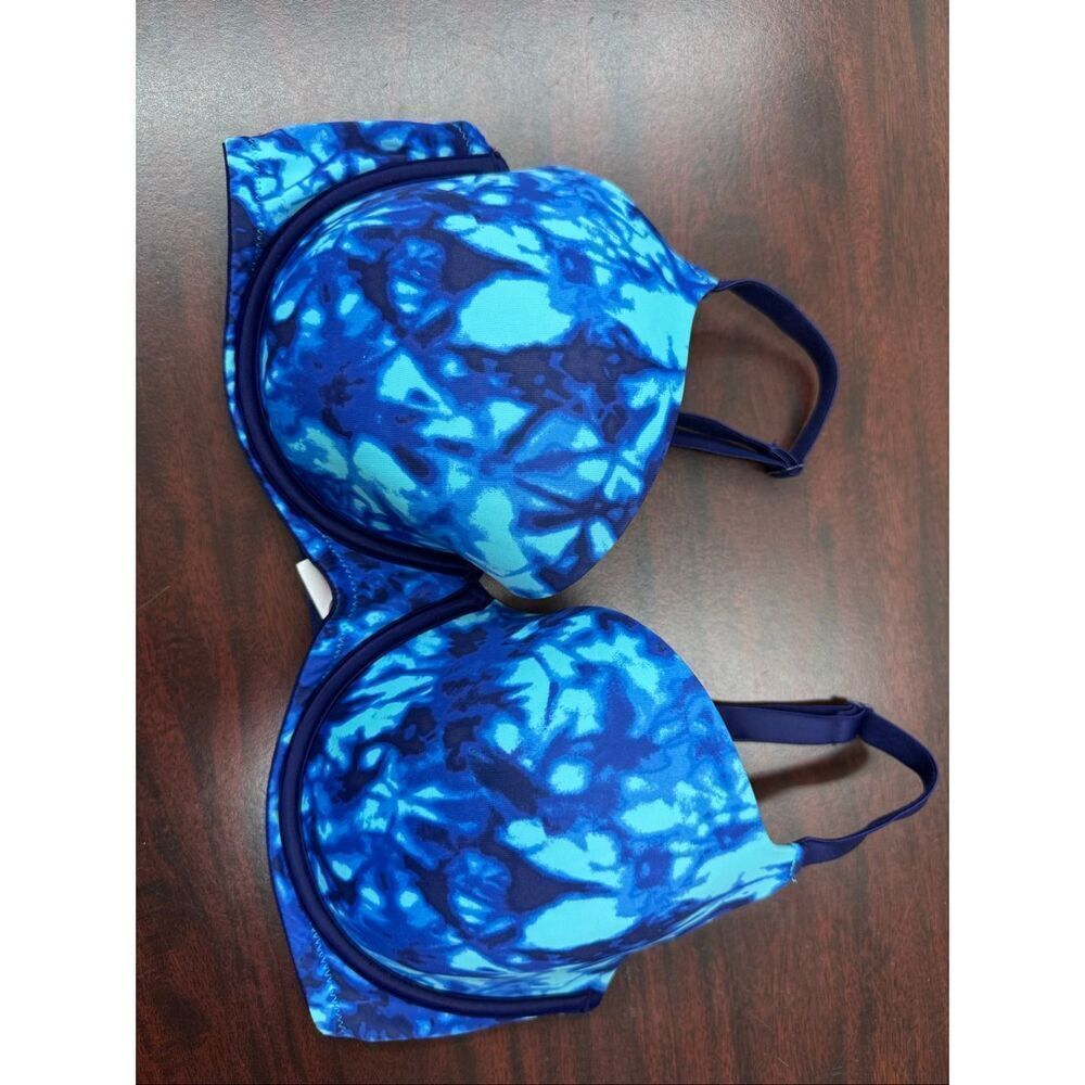 PINK Victoria’s Secret Tie Dye Wear Everywhere Lightly Lined Bra Size 36DD